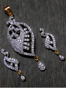 CZ Pendant With Earrings